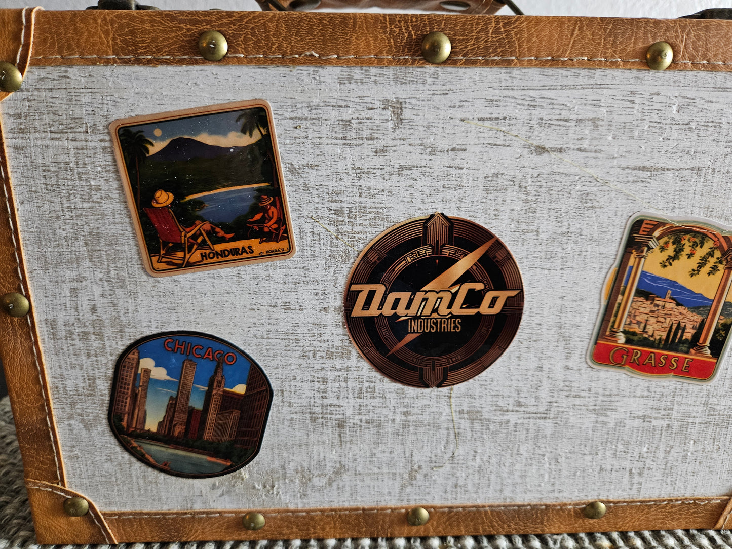 Stockwell's Luggage - Benjamin Wallace Books