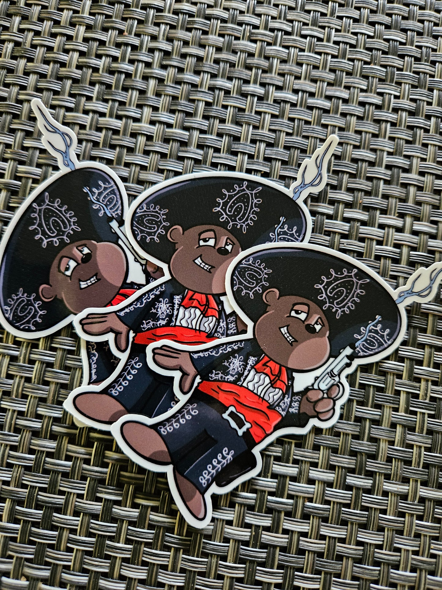 Amigo Bear sticker - Benjamin Wallace Books